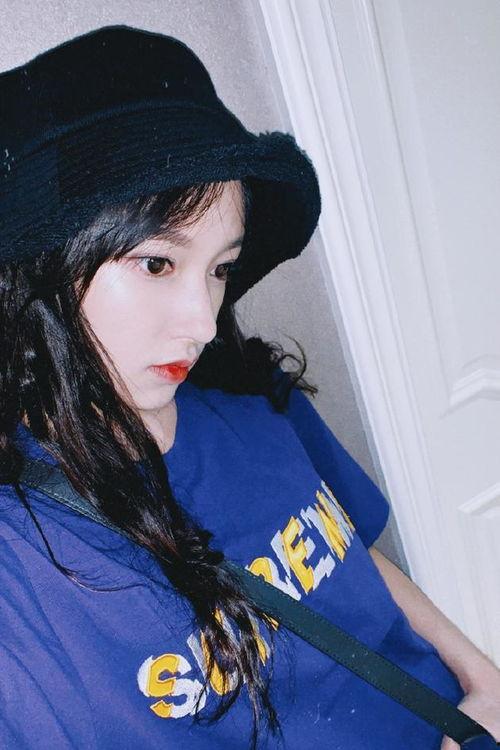 程潇杜江吃瓜视频,吃瓜视频引发网友热议