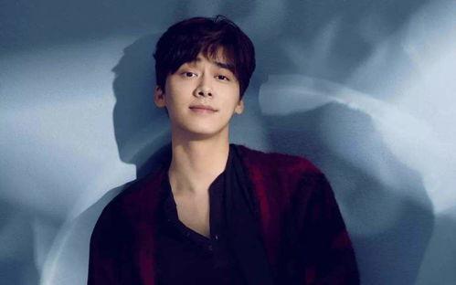 李易峰吃瓜小视频合集,趣味横生，笑料不断