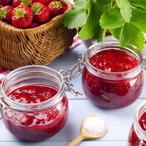 吃瓜草莓果酱好吃吗视频,吃瓜草莓果酱，美味指数大揭秘！