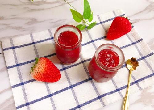 吃瓜草莓果酱好吃吗视频,吃瓜草莓果酱，美味指数大揭秘！