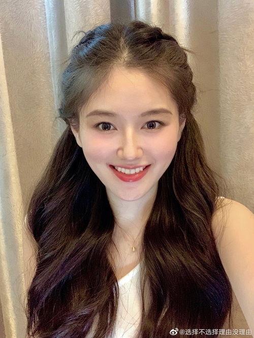 吃瓜 视频 网红是谁,揭秘“吃瓜视频”网红背后的故事