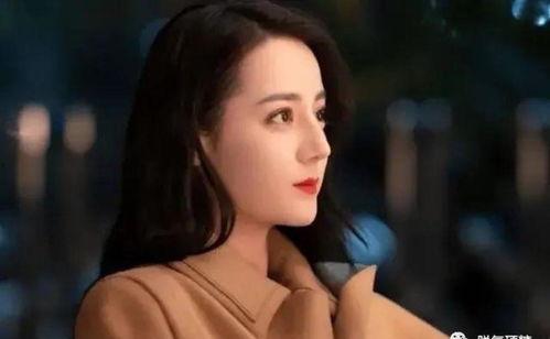 美女吃的瓜甜不甜呀视频,瓜甜不甜？美女试吃大揭秘！