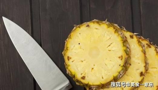 焦瓜用不用削皮吃呢视频,削皮与否，营养与口感大揭秘