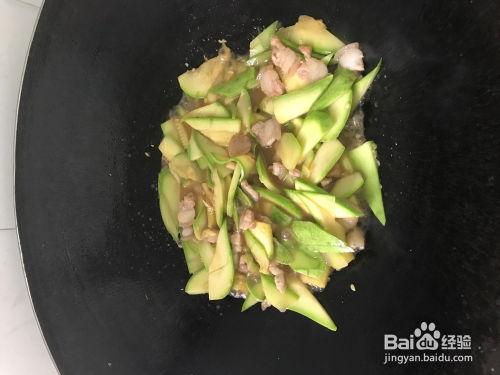 小的瓜怎么吃才好吃视频,视频教你最佳食用技巧