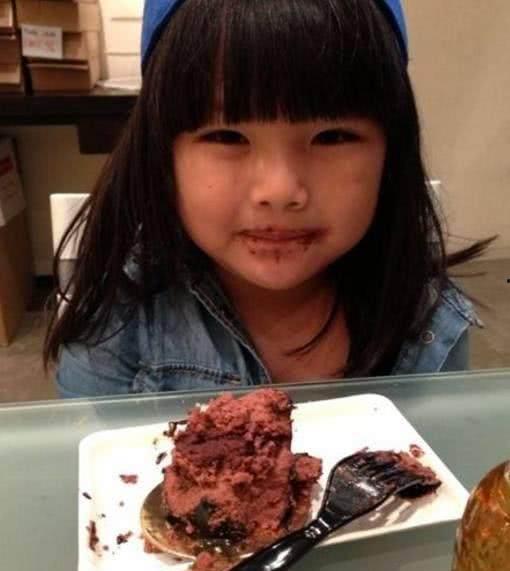 沈阳女孩吃瓜事件真相视频,还原事件始末