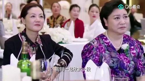 女的结婚吃瓜视频,吃瓜群众围观女方婚礼闹剧