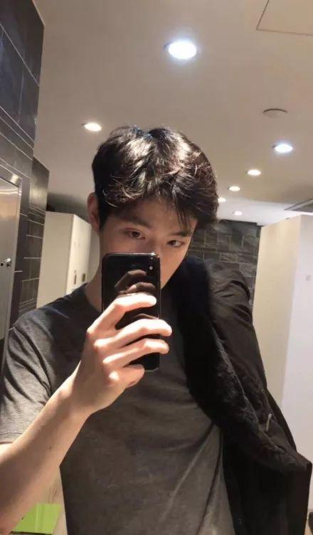 王喆的吃瓜经历视频,娱乐圈吃瓜经历大揭秘