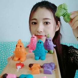 吃瓜小熊外国人歌声视频,吃瓜小熊演绎外国人歌声，网友直呼“耳朵怀孕”