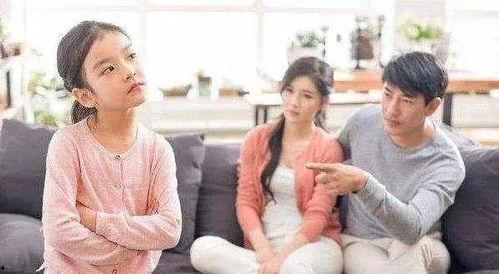 两小孩吵架家长吃瓜视频