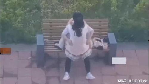 校园情侣吃瓜视频网站,网曝校园恋情背后的甜蜜与争议