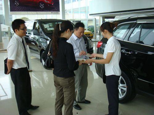 奥迪女销售员吃瓜视频大全,视频大全揭秘职场趣闻