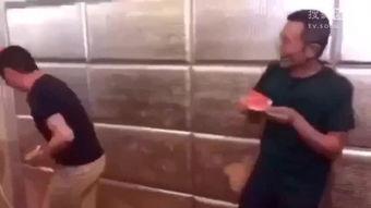 吃瓜搞笑比赛视频大全,笑料横生！吃瓜搞笑比赛视频大盘点